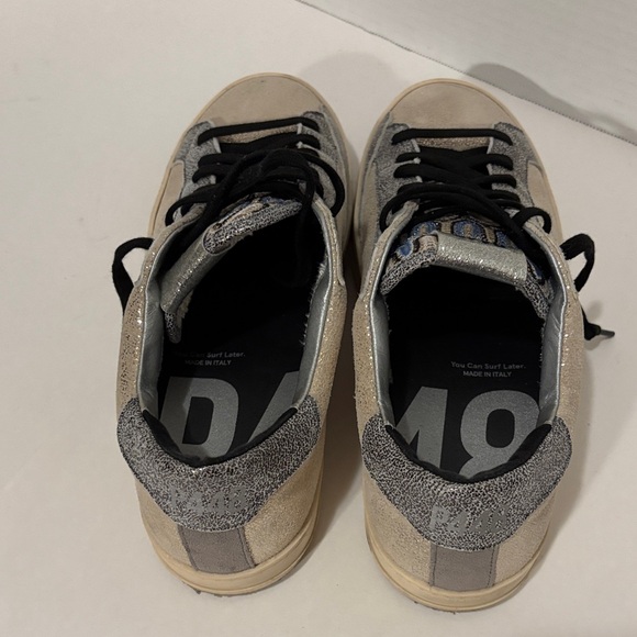 🔵P448 “LIKE NEW” Silver Glitter Sneakers with Black Laces - Picture 8 of 11